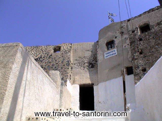 Akrotiri castle entrance - The entrance to Akrotiri goulas (castle)