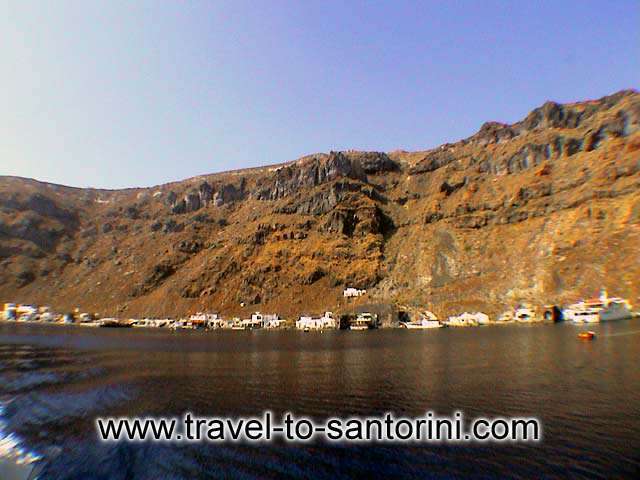 Thirassia port - Thirassia port view as the boat leaves for Oia.