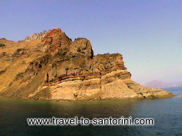 Thirassia - The last turn from the small fishing harbour of Thirassia towards Oia