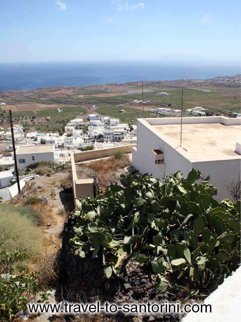 VIEW FROM ABOVE - View of Vourvoulos from the road above