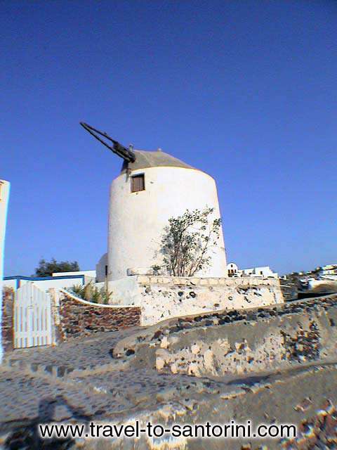 OIA - Windmill in Oia