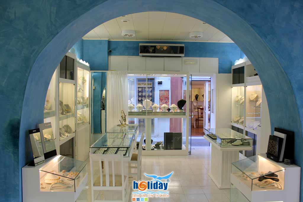 GEORGE ARGYROS JEWELLERY IN  Fira