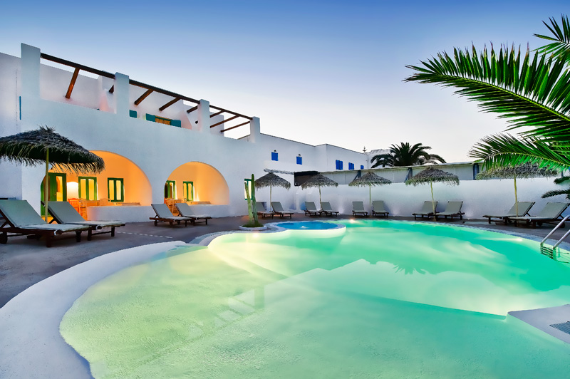 NISSIA APARTMENTS IN  Kamari Santorini Cyclades Islands