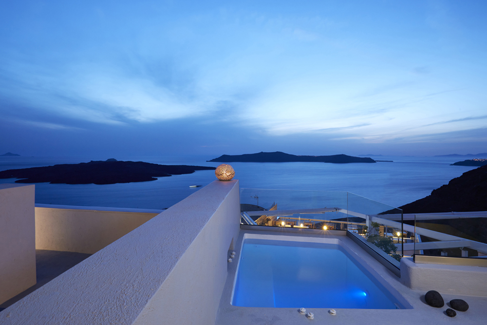 SANTORINI ROYAL SUITES